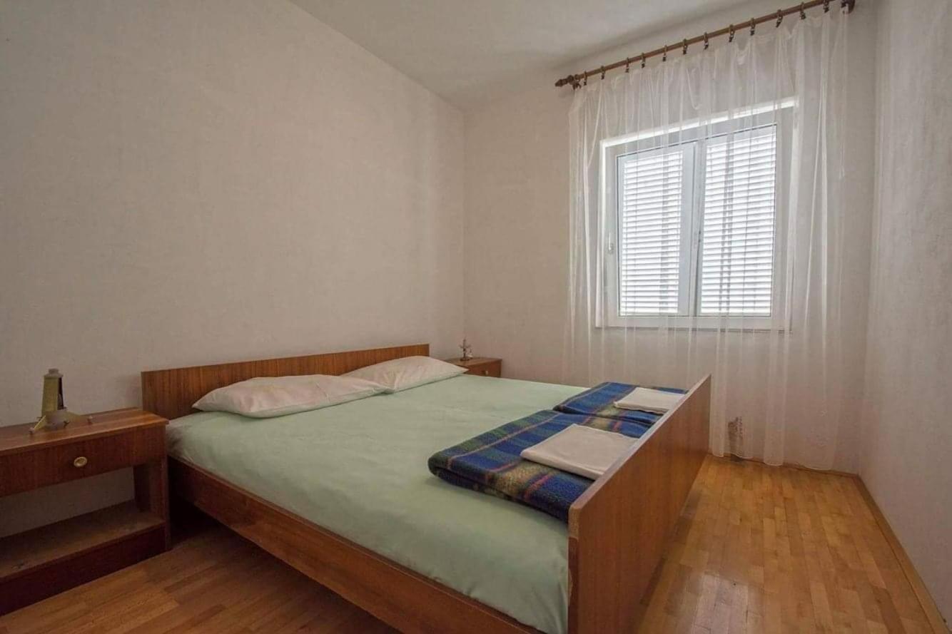 Apartment Pemper Novi Vinodolski Bilik gambar